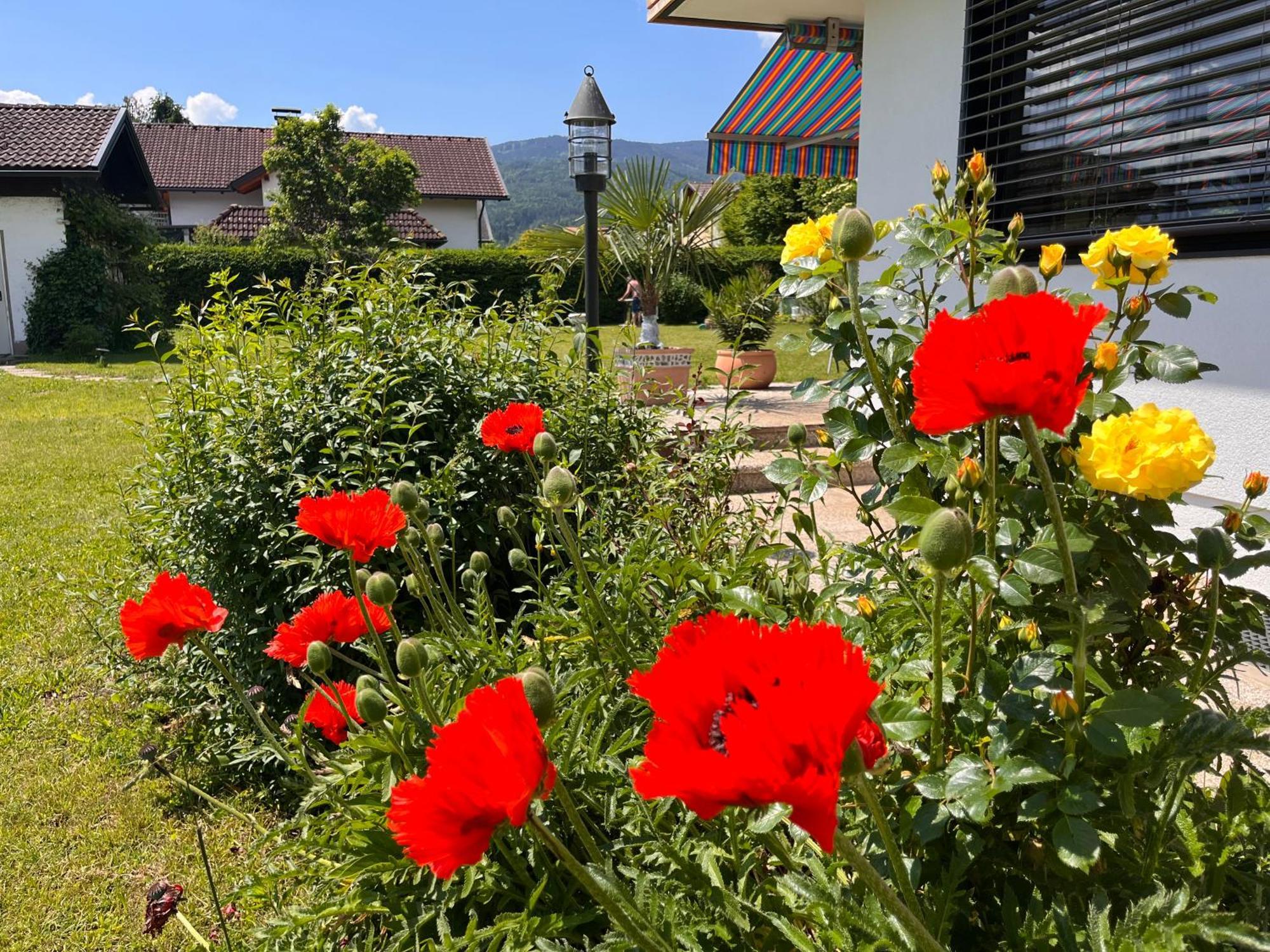 Haus Bergblick Apartment Villach Exterior photo
